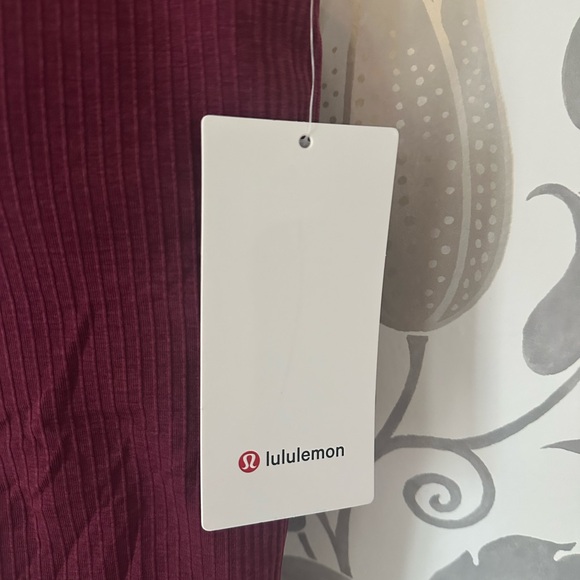 Women's Burgundy Tank Top - Picture 3 of 6